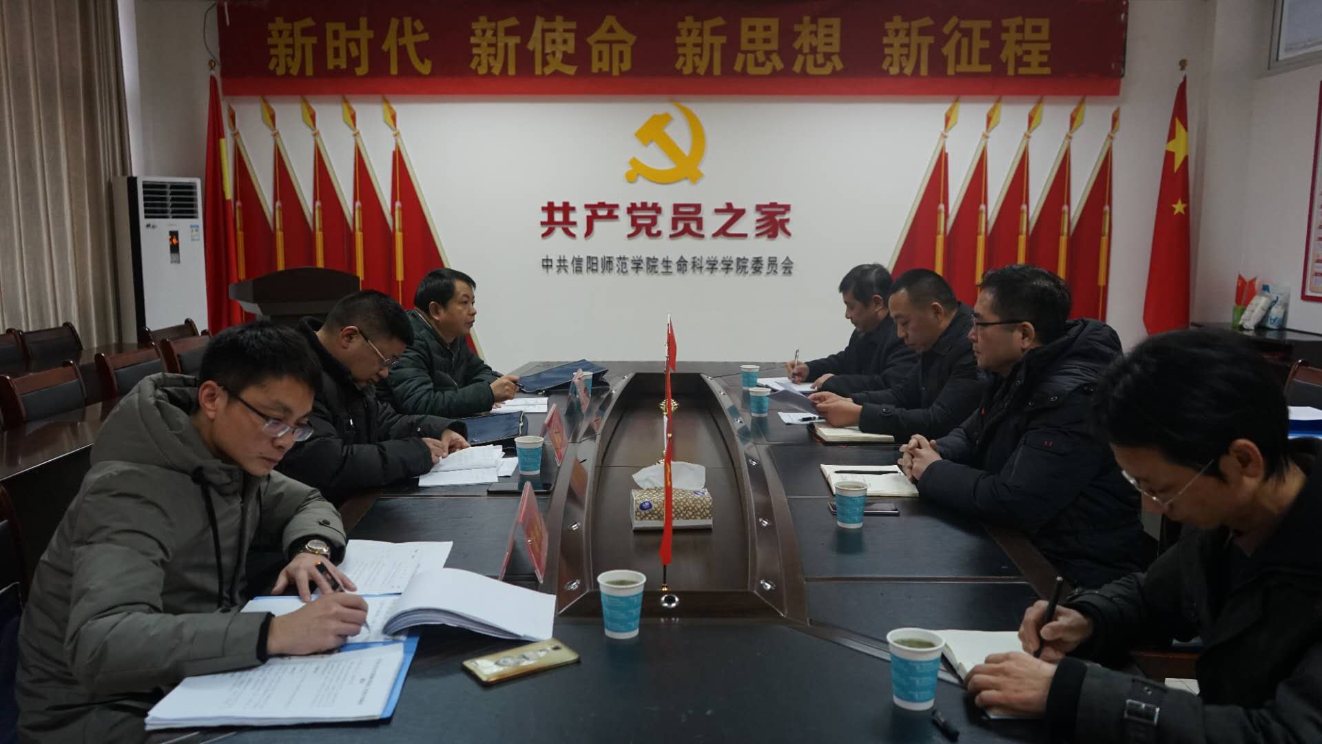 意识形态工作考核组到英国威廉公司官网指导工作2.jpg